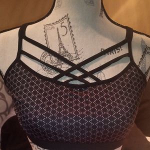 Black and white patterned sports bra